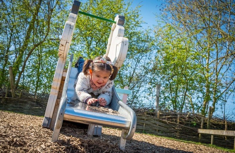 Glijbaan avonturenboerderij molenwaard