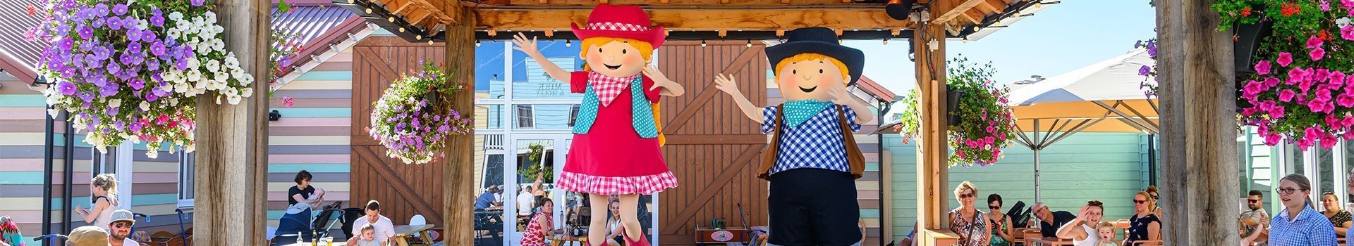 Fien en teun show bij familie resort molenwaard