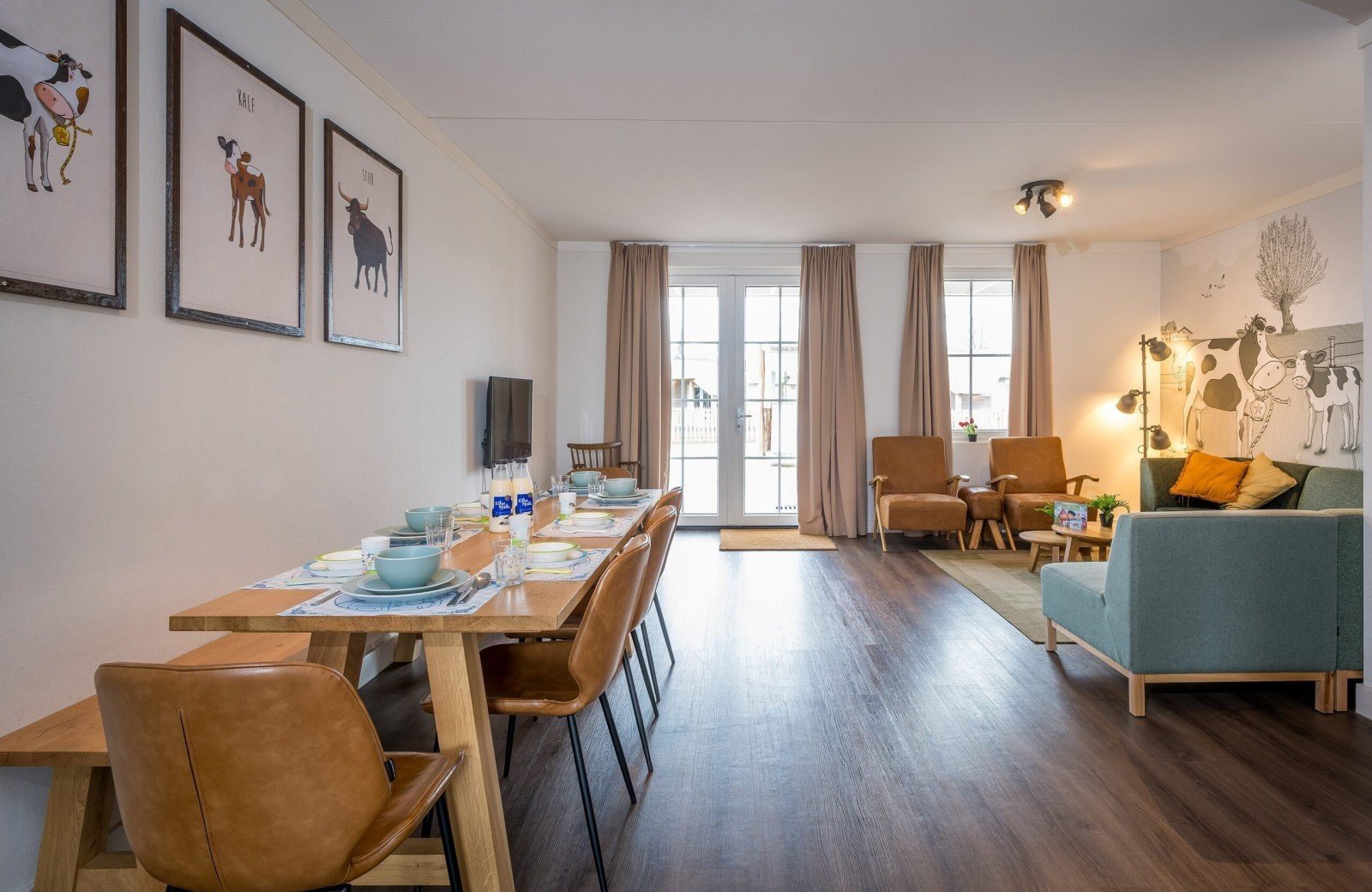 Groepsaccommodatie woonkamer bij Familie Resort Molenwaard