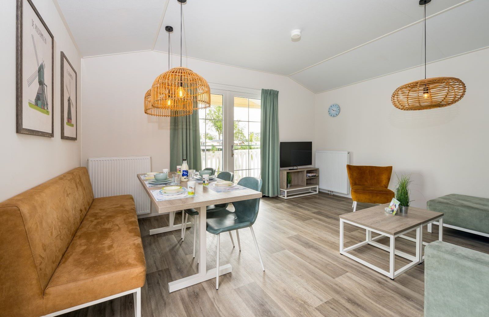 Kinderdijk cottage leefruimte familie resort molenwaard