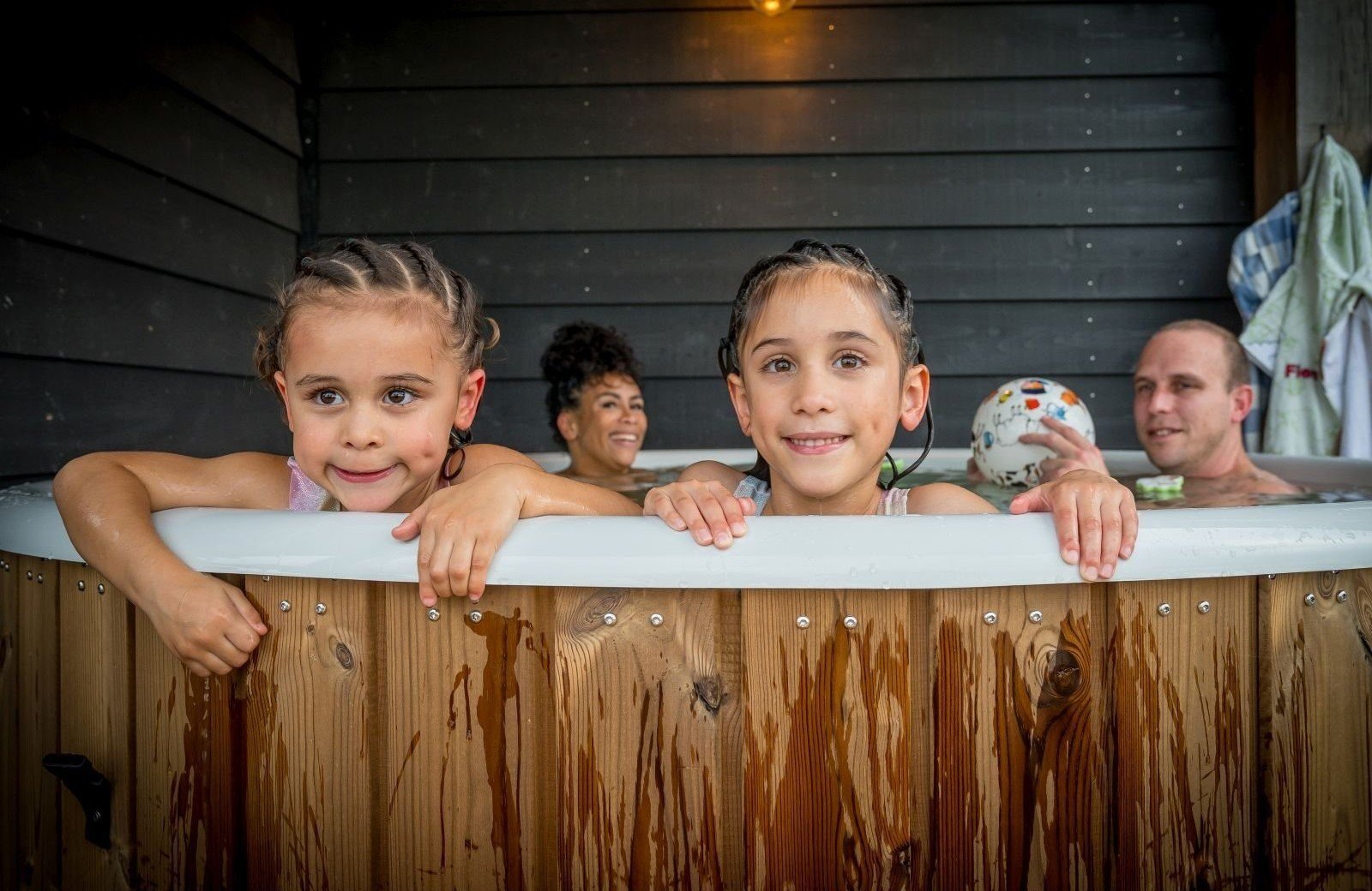 Luxe wellnessboerderij 14 personen bij Familie Resort Molenwaard