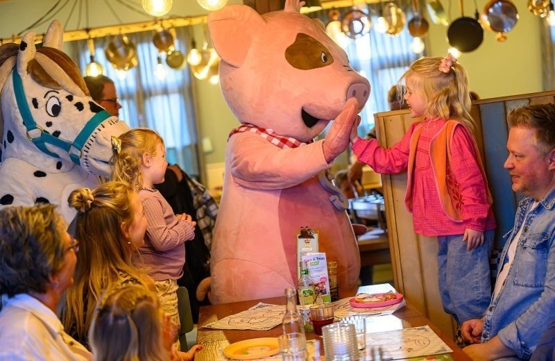 Sterrenbuffet bij Familie Resort Molenwaard