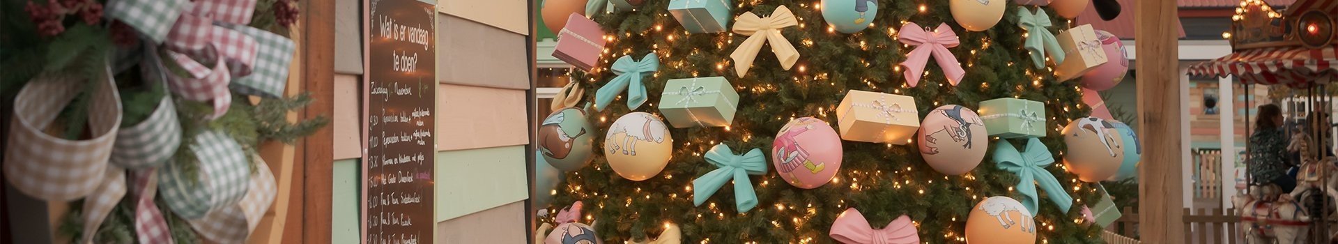 Winterdorp kerstboom familie resort molenwaard